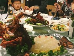 澳洲大龙虾-一鸣蒸汽石锅鱼 Yiming Steamed Stonepot Fish