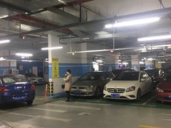 -奉贤宝龙城市广场·停车场