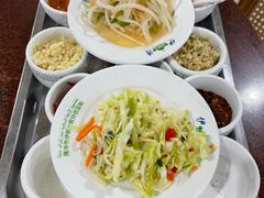-朝伟清真铜瓢牛肉馆(三十年老·店)