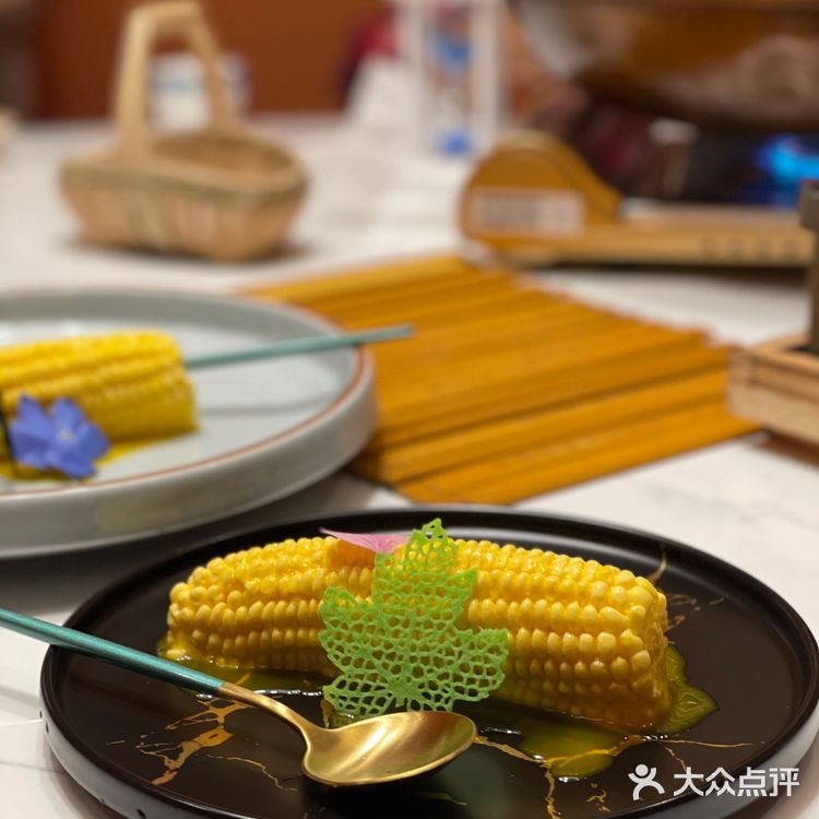 反正来这里吃菜，涨姿势