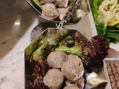 -左庭右院鲜牛肉火锅(浦江欢乐颂店)
