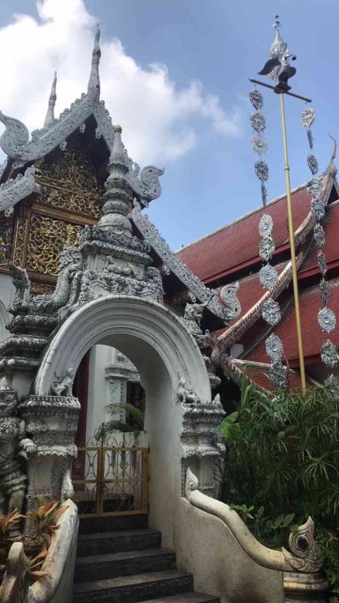 马哈湾寺-"这个马哈湾寺在清迈古城外面,是我从塔佩门.