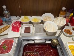 -海底捞火锅鲜切牛肉主题店(长寿路店)