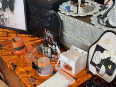 -天津波士信达奔驰4S店(卫津南路店)