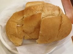 咖喱崩沙牛腩配猪仔包-番茄屋葡式美食(总店)