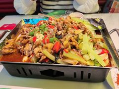 -蛙舍·炭烧牛蛙(东百中心店)