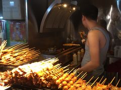-洪河半边街夜市