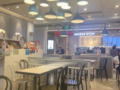 大堂-满记甜品(优客百盛店)
