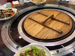 -人民公社铁锅炖·东北菜(卫国道店)