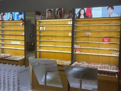 -优医视平价眼镜蔡司依视路折扣工厂店(德胜门店)