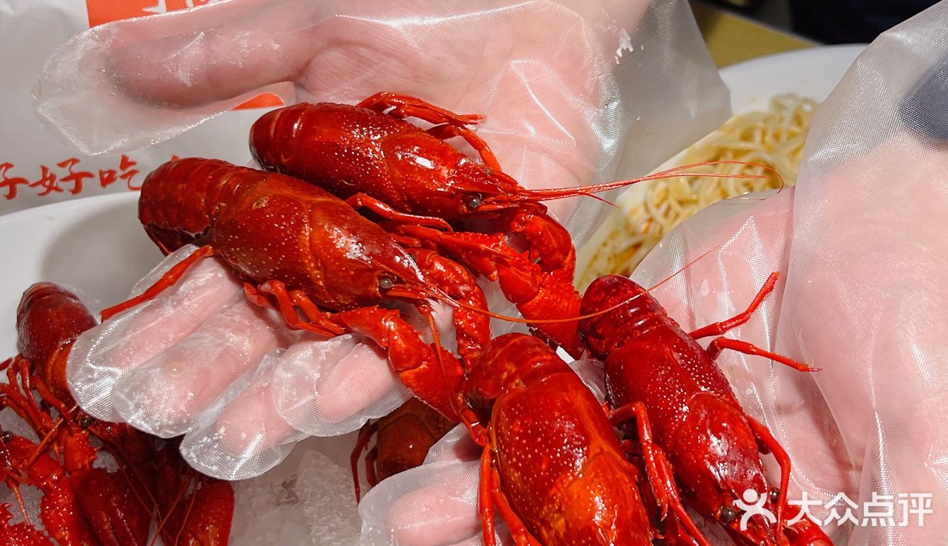 zui有烟火气息的大排档，石库门下吃大排档