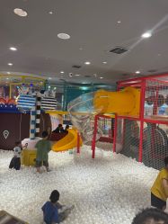 -Qmiss家庭娱乐中心(恒隆广场店)