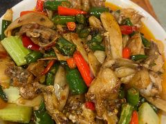 -鸿顺老铁锅美蛙鱼府(解放碑店)