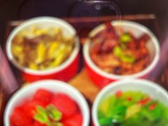 -艳阳天民俗村(公园路店)