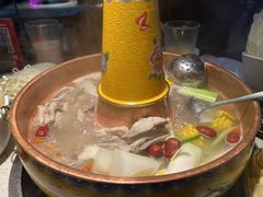 -沪小胖·小龙虾·蓝龙王(八佰伴店)