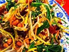 -闯关东东北农家菜(崂山石老人店)