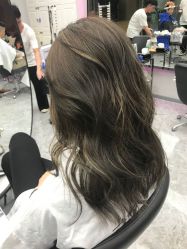 -变画·发型STUDIO