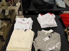 -H&M(天一广场店)
