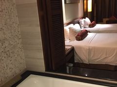 -岘港皇冠假日酒店