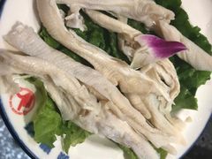 -喜悦小串丹东小黄牛海鲜烧烤大排档(民主广场店)