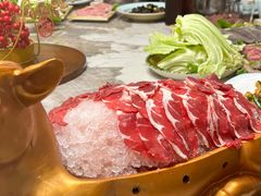 -周老三跷脚牛肉·全牛火锅(非遗传承店)