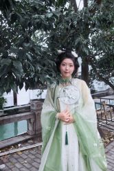 -一揽芳华汉服旗袍体验馆(拙政园店)
