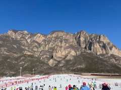 -石京龙滑雪场-停车场