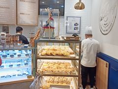 面包甜点陈列柜-BONBON BAKERY