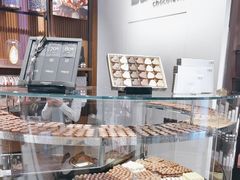 -Laderach 莱德拉(上海环贸iapm店)