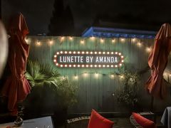 -弦月窗LUNETTE BY AMANDA(复兴路店)