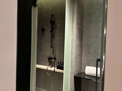-上海虹桥中心爱琴海亚朵S酒店