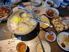 -肖四女乐山跷脚牛肉(南汇大学城生活广场店)