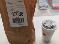 -麦当劳(友谊路得来速店)
