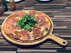 生火腿蘑菇披萨-BomBa意大利餐厅