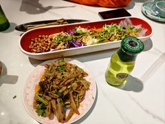 -嗨辣小聚·盘锦河蟹·海鲜烧烤龙虾(盘锦十年好店)