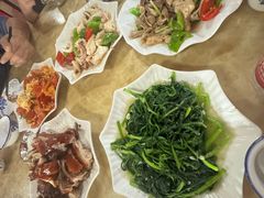 -黄记四更烤乳猪店
