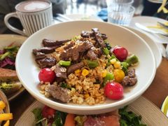 慢烤牛肩肉能量碗-Jamaicablue Coffeeshop(中央广场店)