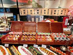 -雍容荟帝王蟹活龙虾展台自助(IFS黑金店)