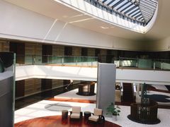 -上海滴水湖皇冠假日酒店