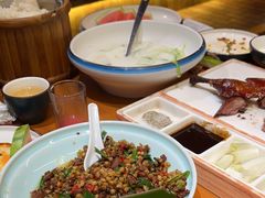 -老滇山寨•云南特色菜•地方菜•民族风情歌舞表演(金碧店)