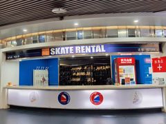 -冠军冰场CHAMPION RINK(环球银泰城店)