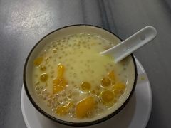 -芬芳甜品(同福路店)
