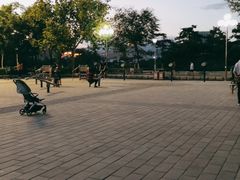 -滨河世纪广场公园