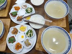 -桥香园云南过桥米线(金马碧鸡店)