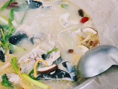 -姚记抚仙湖石锅鱼庄