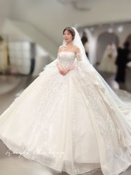 -艾米丽婚纱礼服
