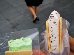 -詹爷爷乌节路街头冰淇淋