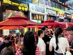 -BHC炸鸡(明洞总店)