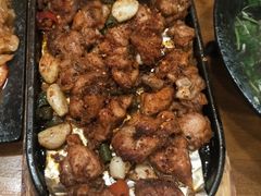 -老东镇啤酒屋海鲜加工·蒸汽海鲜·海鲜烧烤(台东店)