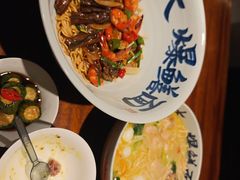 -李犟大爆鳝面·手工蟹黄包(湖滨西湖店)
